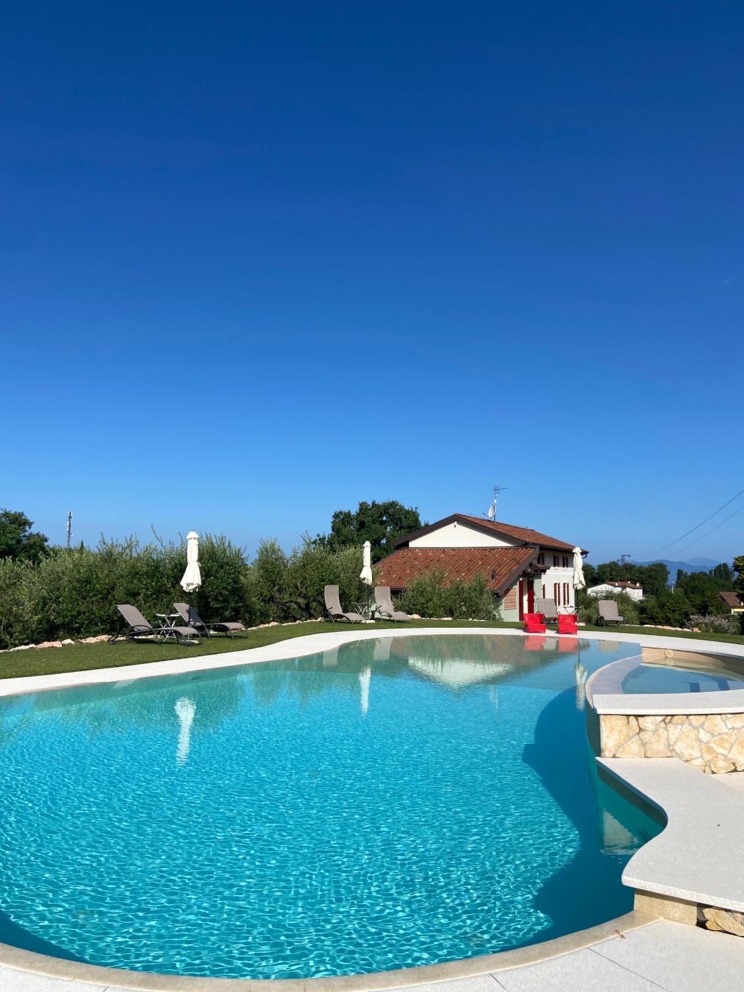 Bed and Breakfast Residenza Vesentini Pastrengo Esterno foto